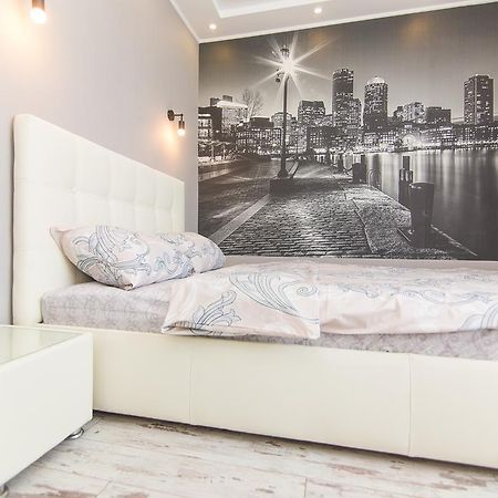 スームィVip Apartmenアパートメント エクステリア 写真