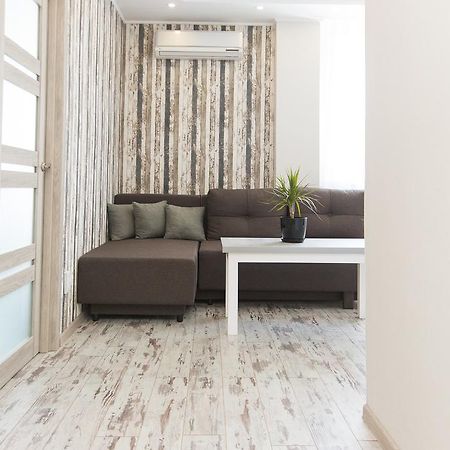 スームィVip Apartmenアパートメント エクステリア 写真